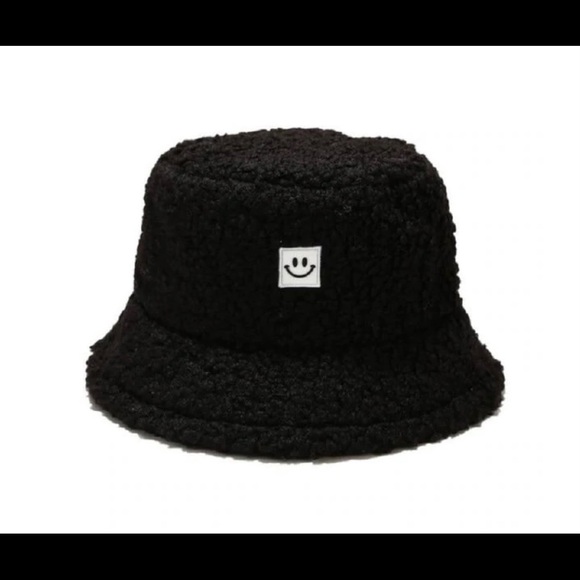 NWOT black bucket hat! SO STYLISH and comfy! 🖤By HOODIES FOR HEROS🖤 UNISEX!! - Picture 1 of 10
